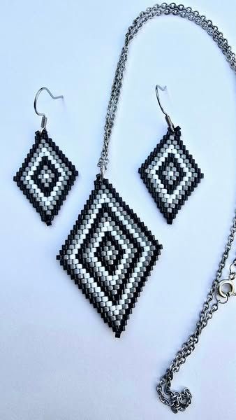 Set romb , alb negru gri