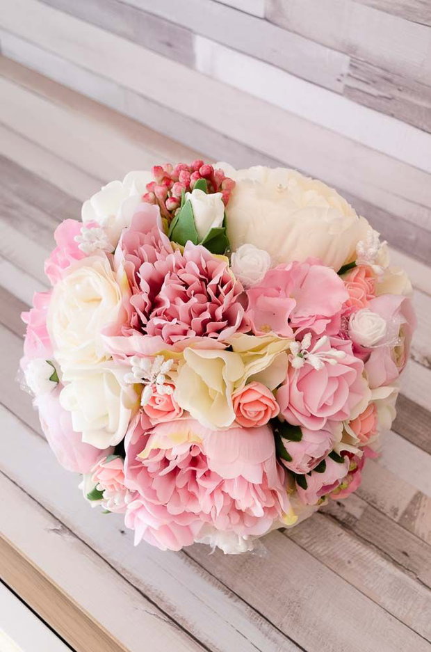 Buchete mireasa cu flori artificiale roz pastel