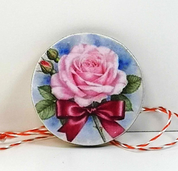 Martisor cu trandafir