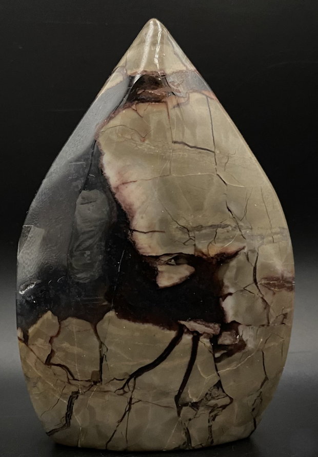 Agat Vulcanic - Sculptura piatra semipretioasa