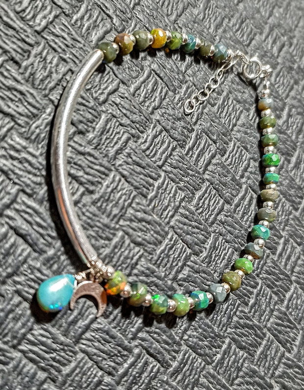 Bratara argint opal de foc etiopian verde charm argint semiluna asimetrica boho chic trendy - Transport gratuit