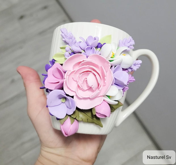 Cana: Bujori, liliac, ghiocei, lavandă și hortensii