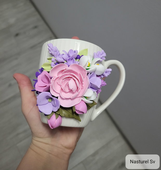 Cana: Bujori, liliac, ghiocei, lavandă și hortensii