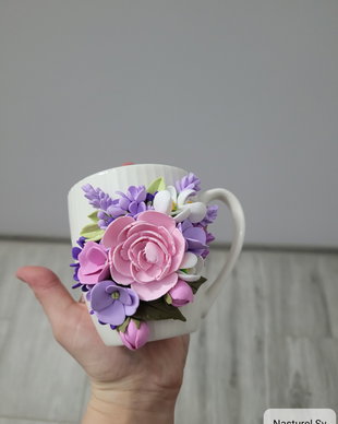 Cana: Bujori, liliac, ghiocei, lavandă și hortensii