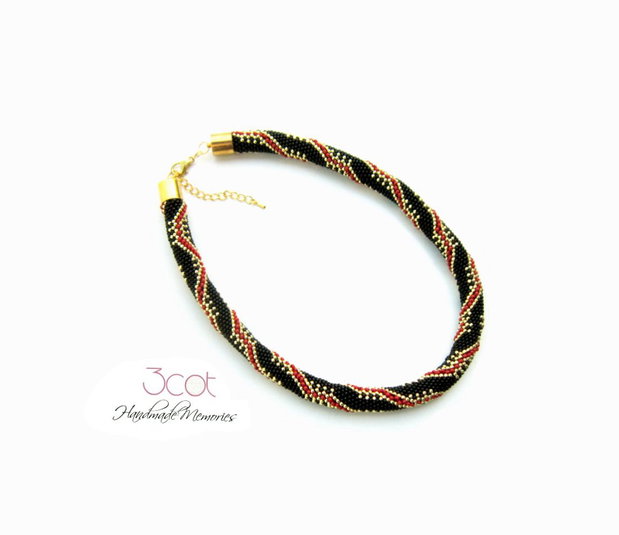 Colier handmade, crosetat cu margele de nisip - Classic Style