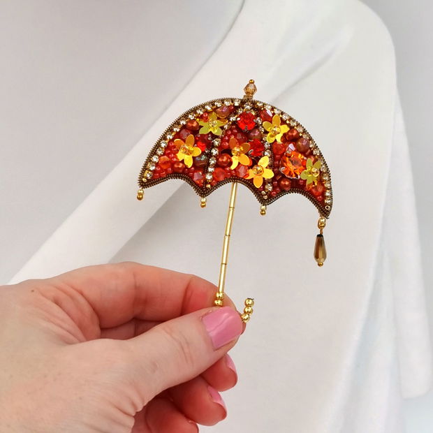 Rezervat Broșă umbrelă - Golden Sunset