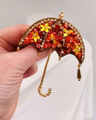 Rezervat Broșă umbrelă - Golden Sunset