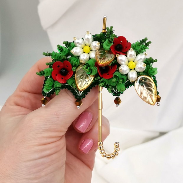 Broșă umbelă - Emerald Delight