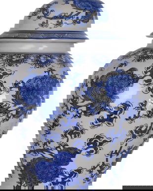 Amfora din portelan cu flori