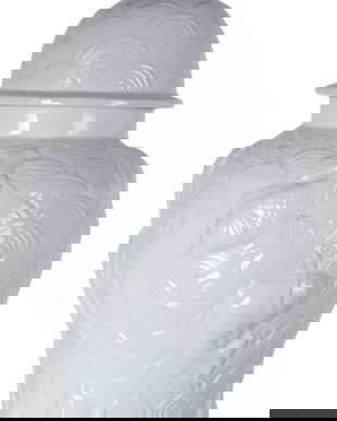 Amfora din portelan alb