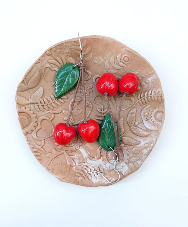 Juicy cherries