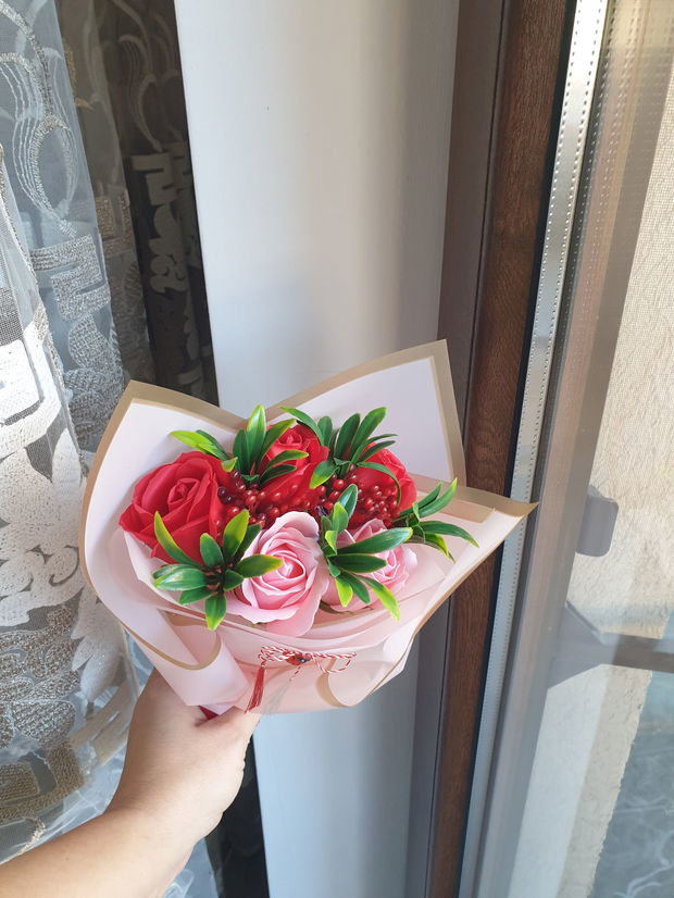 Buchet 5 trandafiri