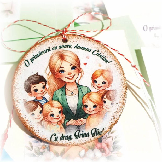 Martisor personalizat invatatoare / educatoare / profesoara blonda