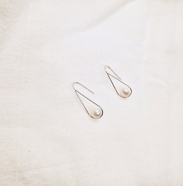 Cercei "Pearl Teardrop" din argint si perle de cultura