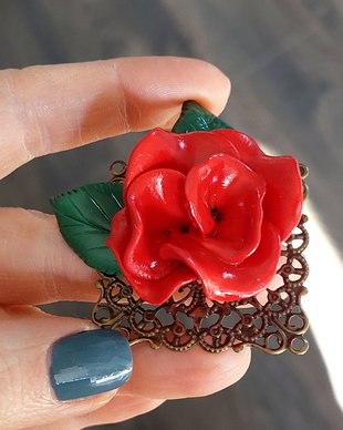 Brosa floare fimo