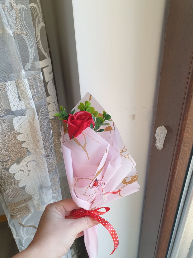 Buchet 1 trandafir