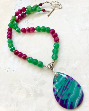 Colier vintage agate verzi & agate ciclam