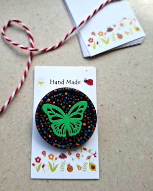 Martisor Brosa cu fluturi