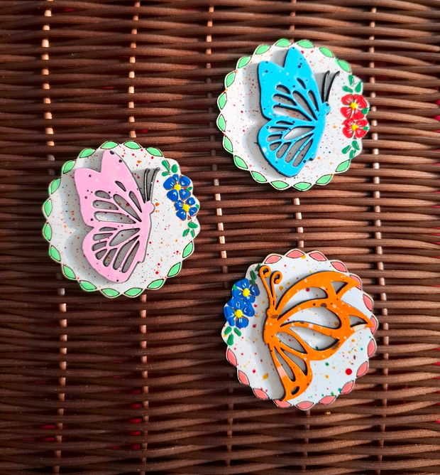 Martisor cu magnet Fluture
