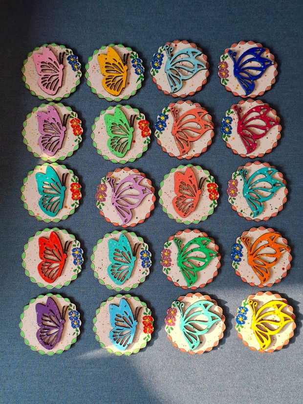 Martisor cu magnet Fluture