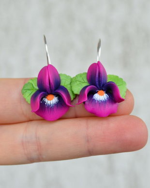 Toporasul violet- cercei tortita