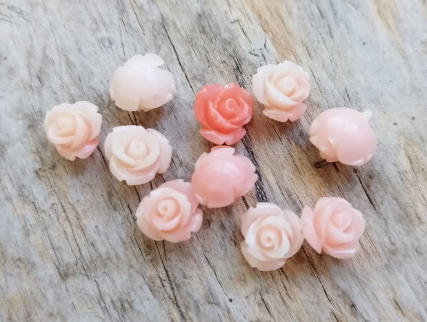 Trandafirasi din pasta de coral, 10x11x8 mm