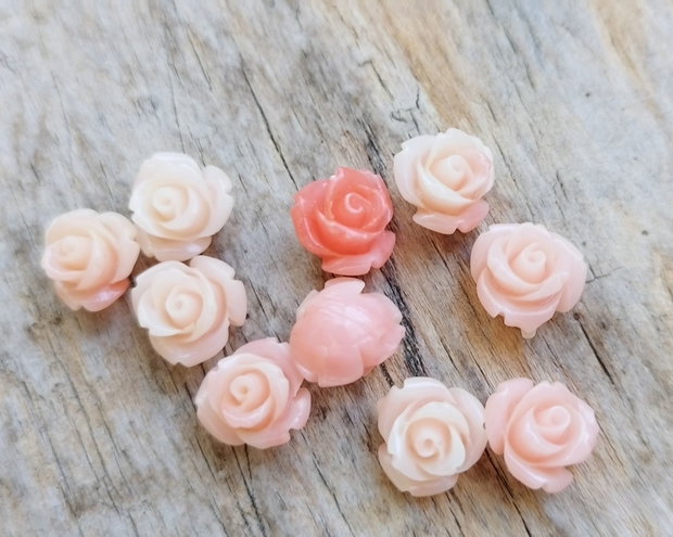 Trandafirasi din pasta de coral, 10x11x8 mm