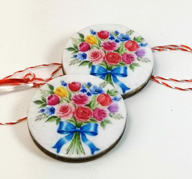 Martisor cu buchetel flori