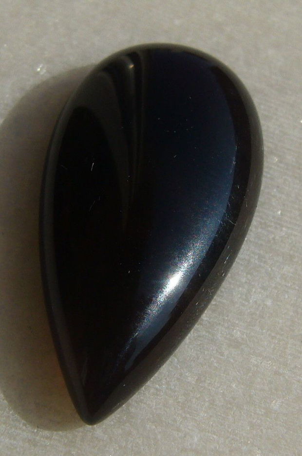 Agata neagra lacrima cabochon aprox 29.5x15x5.8 mm
