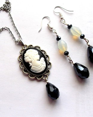 set cu camee si  cristale 48017