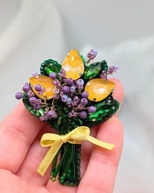 Broșă Buchet cu Lalele Galbene - Golden Embrace