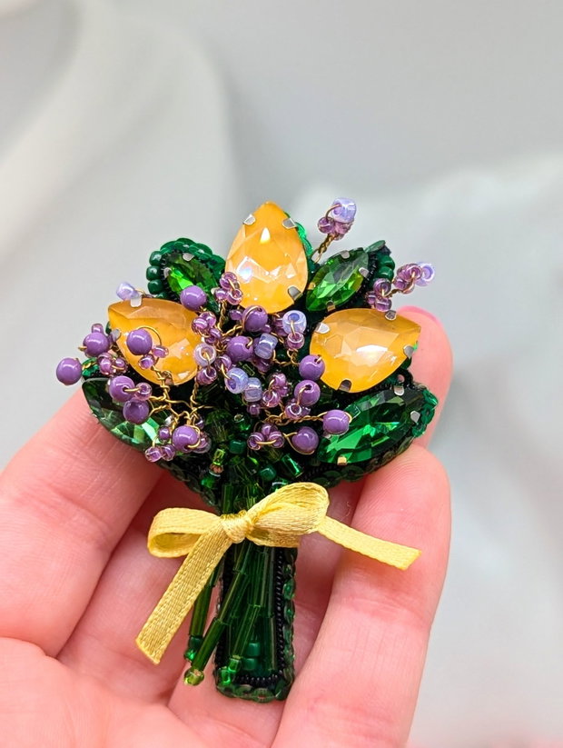 Broșă Buchet cu Lalele Galbene - Golden Embrace