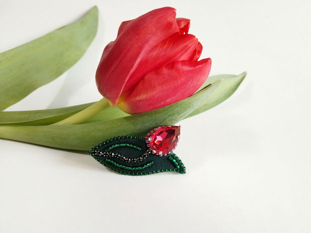 Brosa Martisor Lalea