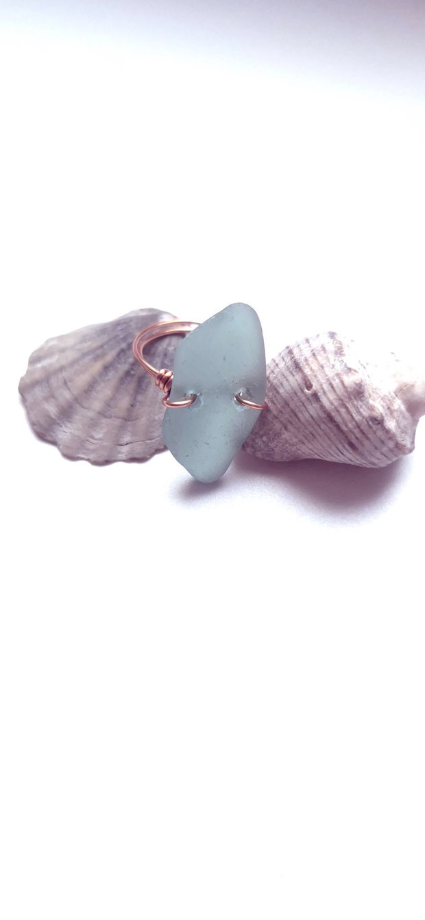 Inel din cupru cu sticla de mare-sea glass