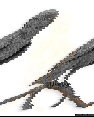 Bufnita pe o creanga-statueta din bronz