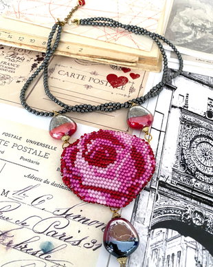 Colier statement '' Royal Rose "