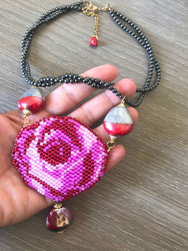 Colier statement '' Royal Rose "