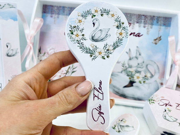 Set aniversar personalizat 1 anisor - Lebada si iepurasii