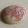 Opal roz cabochon (lucrat manual in India) aprox 22.8x18x4.5 mm