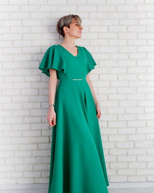 Rochie Lunga Eleganta Verde cu Volane pe Umeri