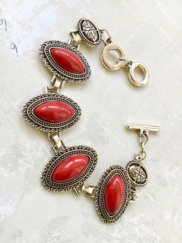 Set vintage MARTISOR howlit rosu