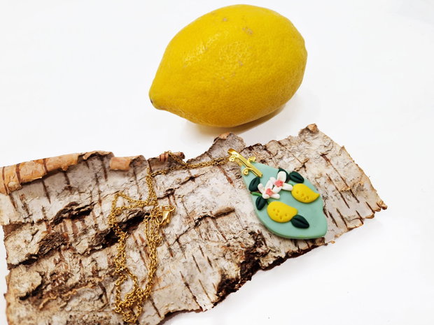 Colier cu pandantiv "Turquoise Lemons" din lut polimeric si inox auriu