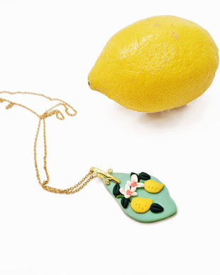 Colier cu pandantiv "Turquoise Lemons" din lut polimeric si inox auriu