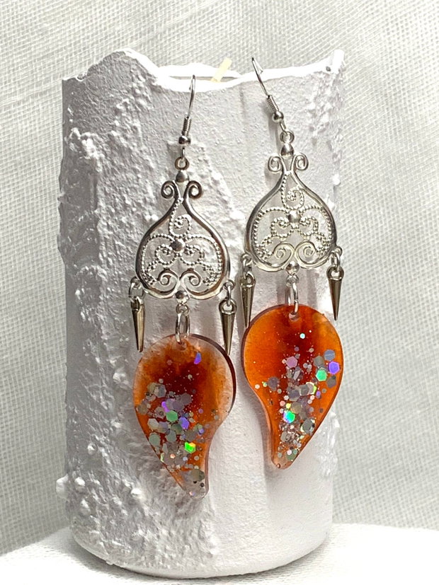 Cercei handmade unicat din rasina 00411