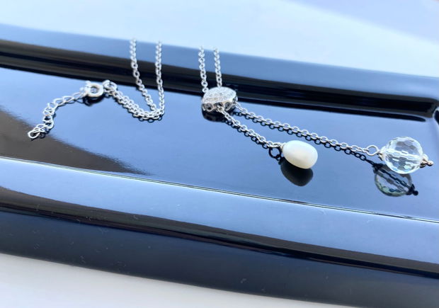 Lant argint cu pandativ zirconiu cubic, perla de cultura si cristal  de stanca