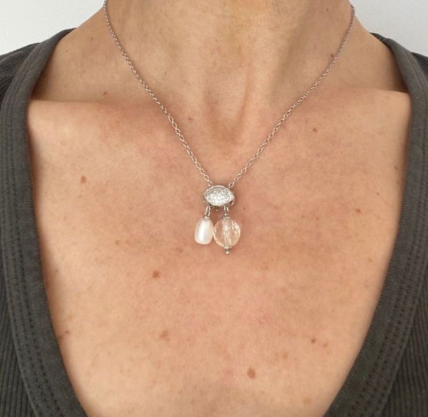 Lant argint cu pandativ zirconiu cubic, perla de cultura si cristal  de stanca