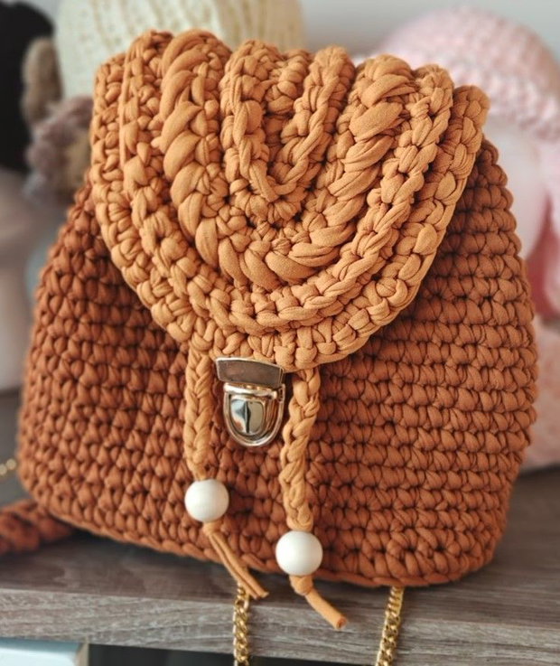 Rucsac crosetat manual by Irina