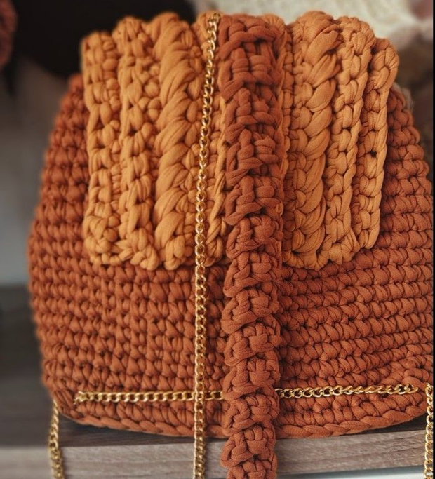 Rucsac crosetat manual by Irina