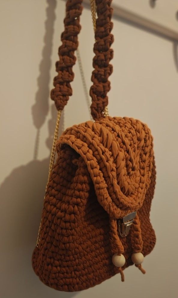 Rucsac crosetat manual by Irina