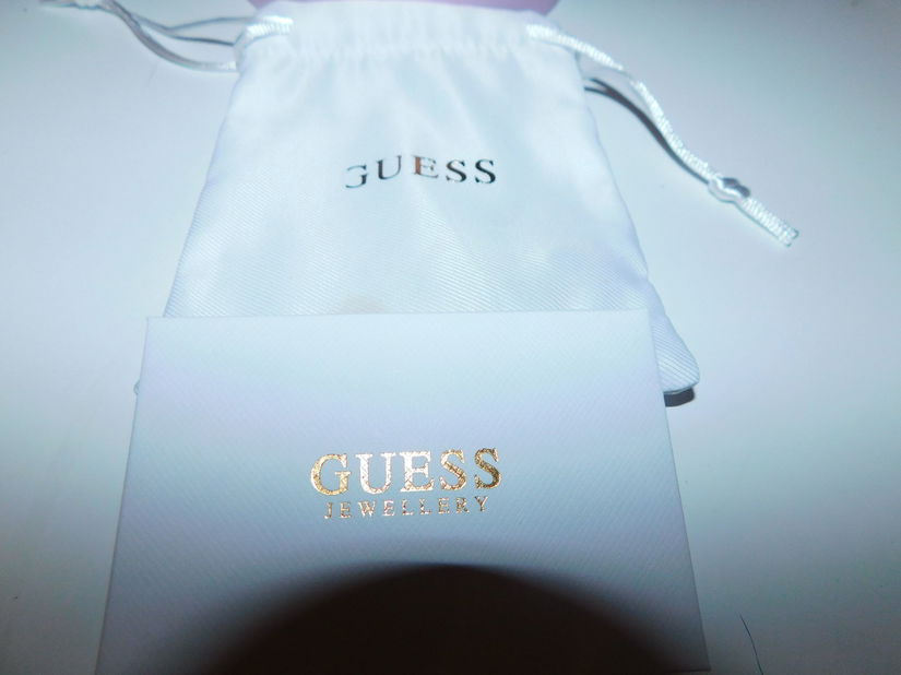 GUESS,  bratara noua,  placata , masiva ,  ambalaj original , superba